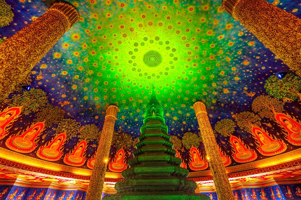 Maharatchamongkhon Stupa, Wat Paknam Bhasicharoen, Bangkok, Thailand. Temple established in 1600s.